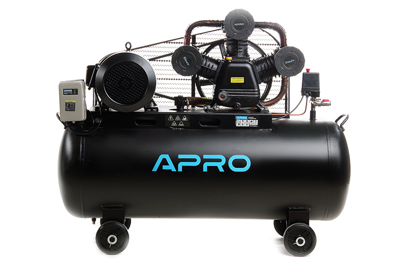 Компрессор трехцилиндровый ременный OFBD-200X 8Бар 7.5кВт 1050л/мин 200л 380В (2 крана) + Масло 1л APRO