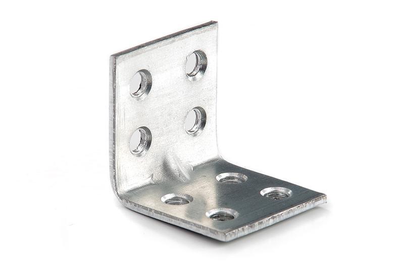 Угольник мебельный 30х30х30х2.0мм оцинкованная (пач. 50 шт.) APRO