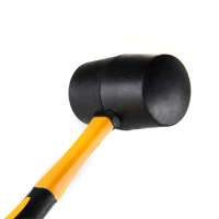 Киянка гумова чорна з фібергласовою рукояткою 225гр СИЛА Киянка резиновая черная с фибергласовой рукояткой 225гр СИЛА